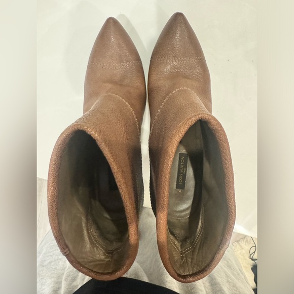 Louis Vuitton Booties - Picture 6 of 13